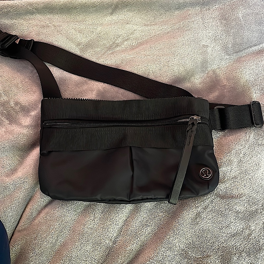 Lululemon Fanny pack
